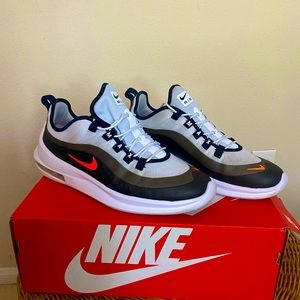 Nike Air Max Axis